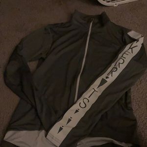 Zip up Kerrits shirt